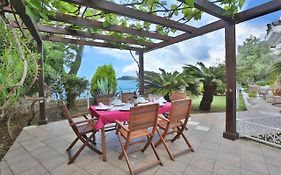 Royal Holiday Apartments Sveti Stefan