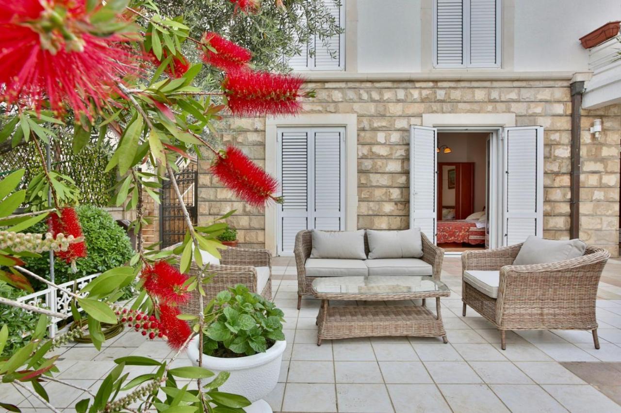 Royal Holiday Apartments Sveti Stefan Exterior foto
